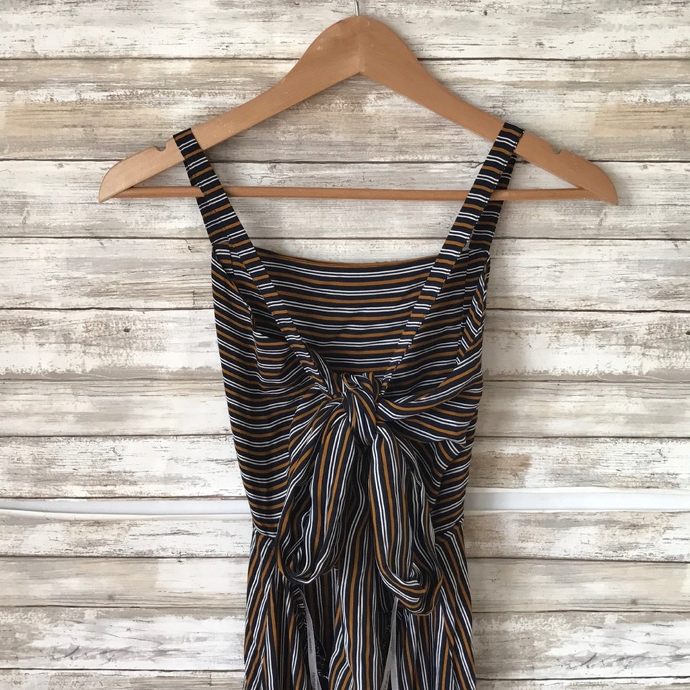 Faithful the Brand Katergo Tie Back Midi Dress - Picture 7 of 8